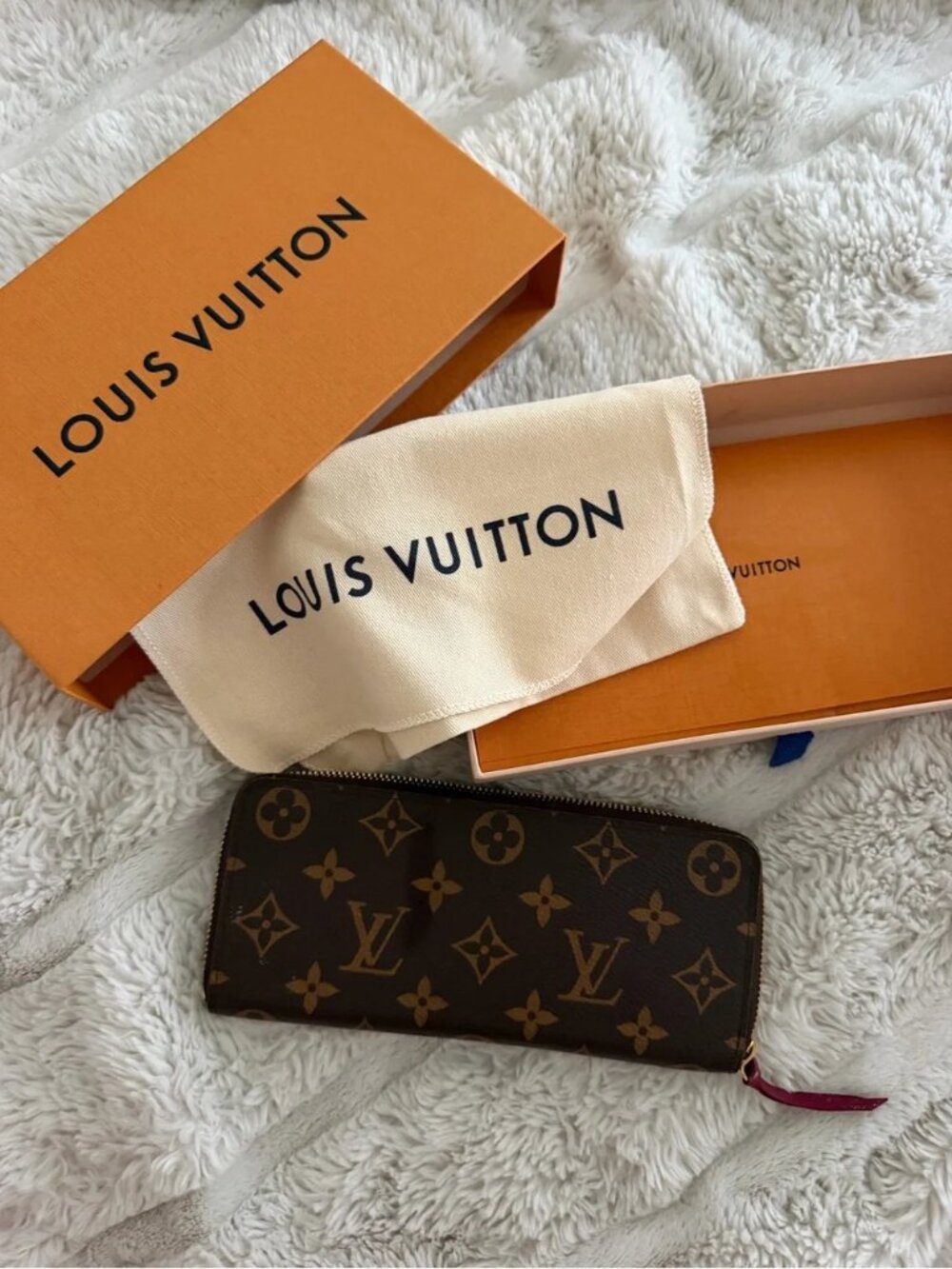 Louis Vuitton Monogram Canvas Zip Around Long Wallet Burgundy Leather Pull Tab - Picture 2 of 3